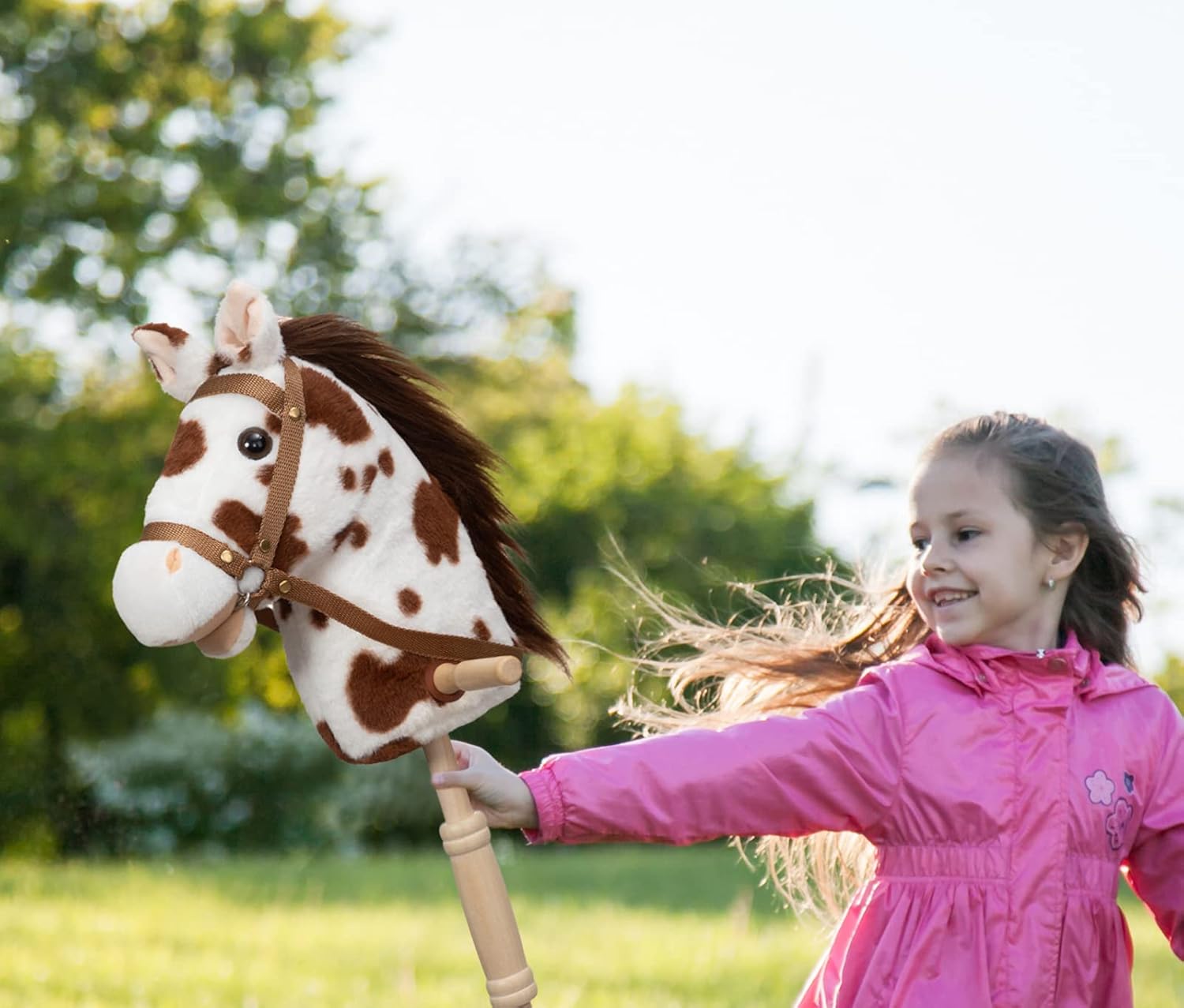 HollyHOME Stick Horse Plush Handcrafted Hobby Horse on a Stick with Wood Wheels Real Pony Neighing and Galloping Sounds for Kids Toddlers Beige 36 Inches(AA Batteries Required)