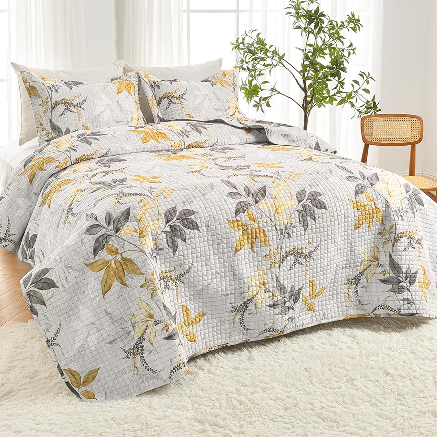 HollyHOME 3 Pieces King Size Quilt Sets with Teal and Gray Leaves Design Bedspread Bed Cover, Includes 1 Quilt, 2 Pillow Shams (King, 102"x96")