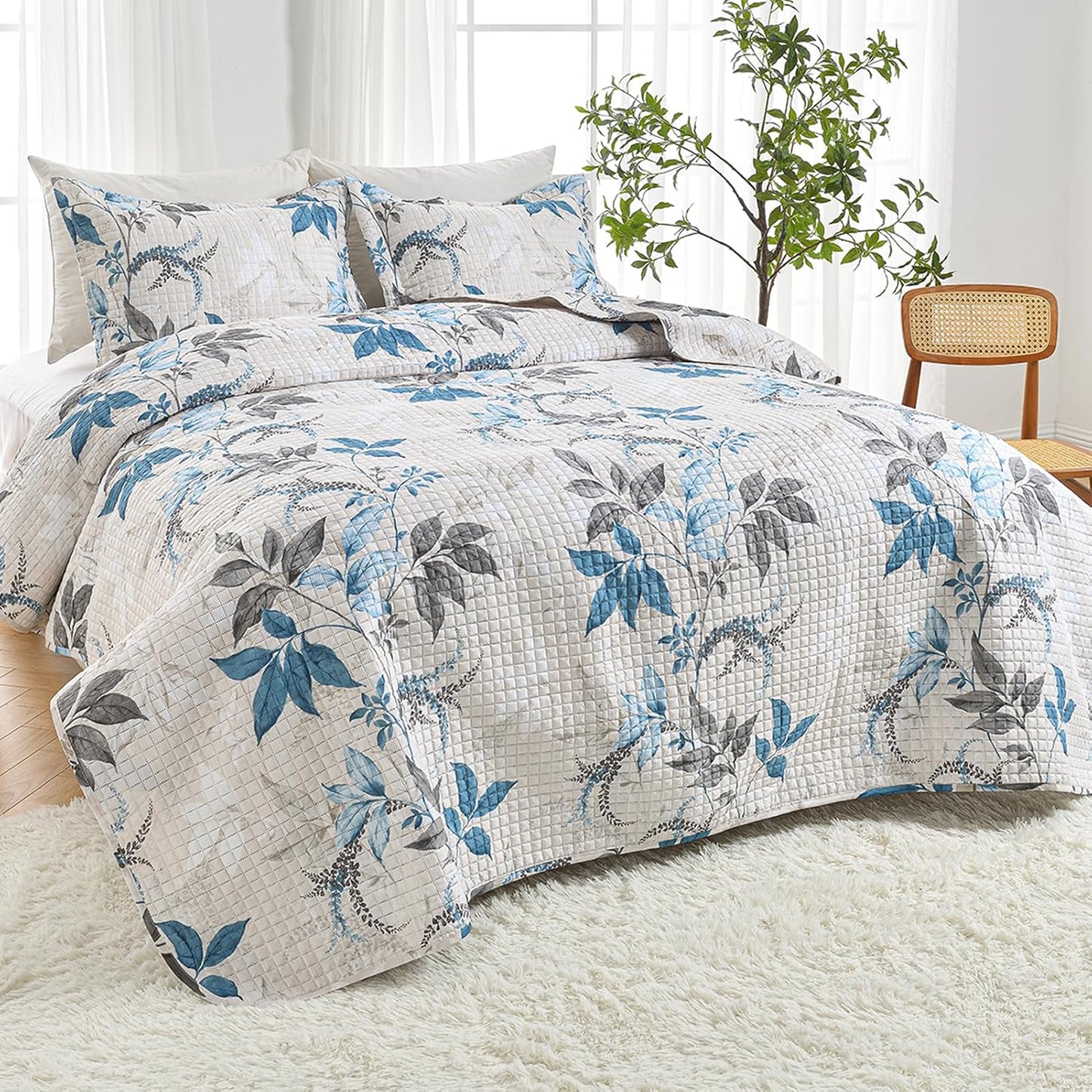 HollyHOME 3 Pieces King Size Quilt Sets with Teal and Gray Leaves Design Bedspread Bed Cover, Includes 1 Quilt, 2 Pillow Shams (King, 102"x96")