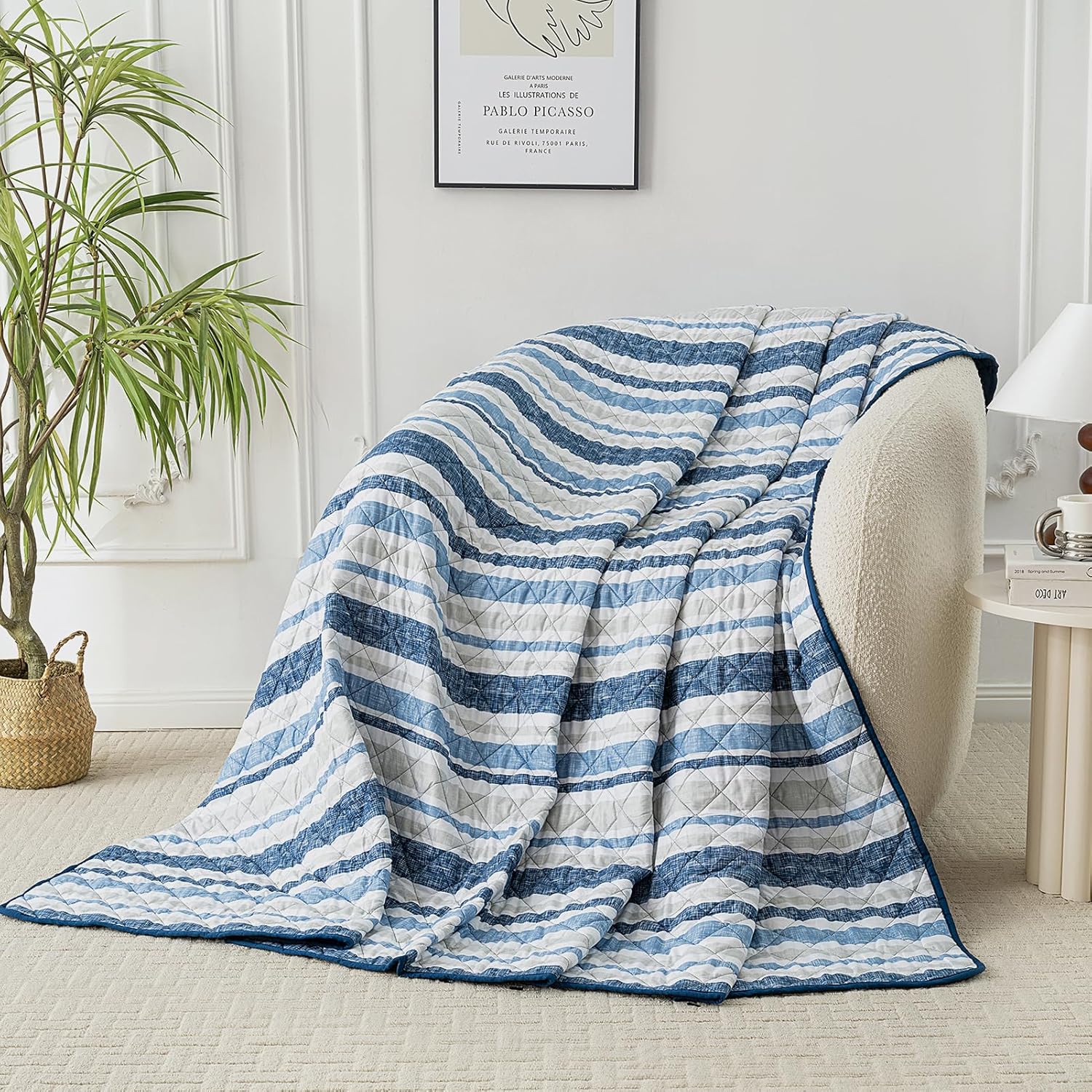 HollyHOME 3 Pieces Reversible Quilt Set, Blue Stripes Design Microfiber Bedspread Bed Cover for All Season, Includes 1 Quilt, 2 Pillow Shams (King, 102"x96")