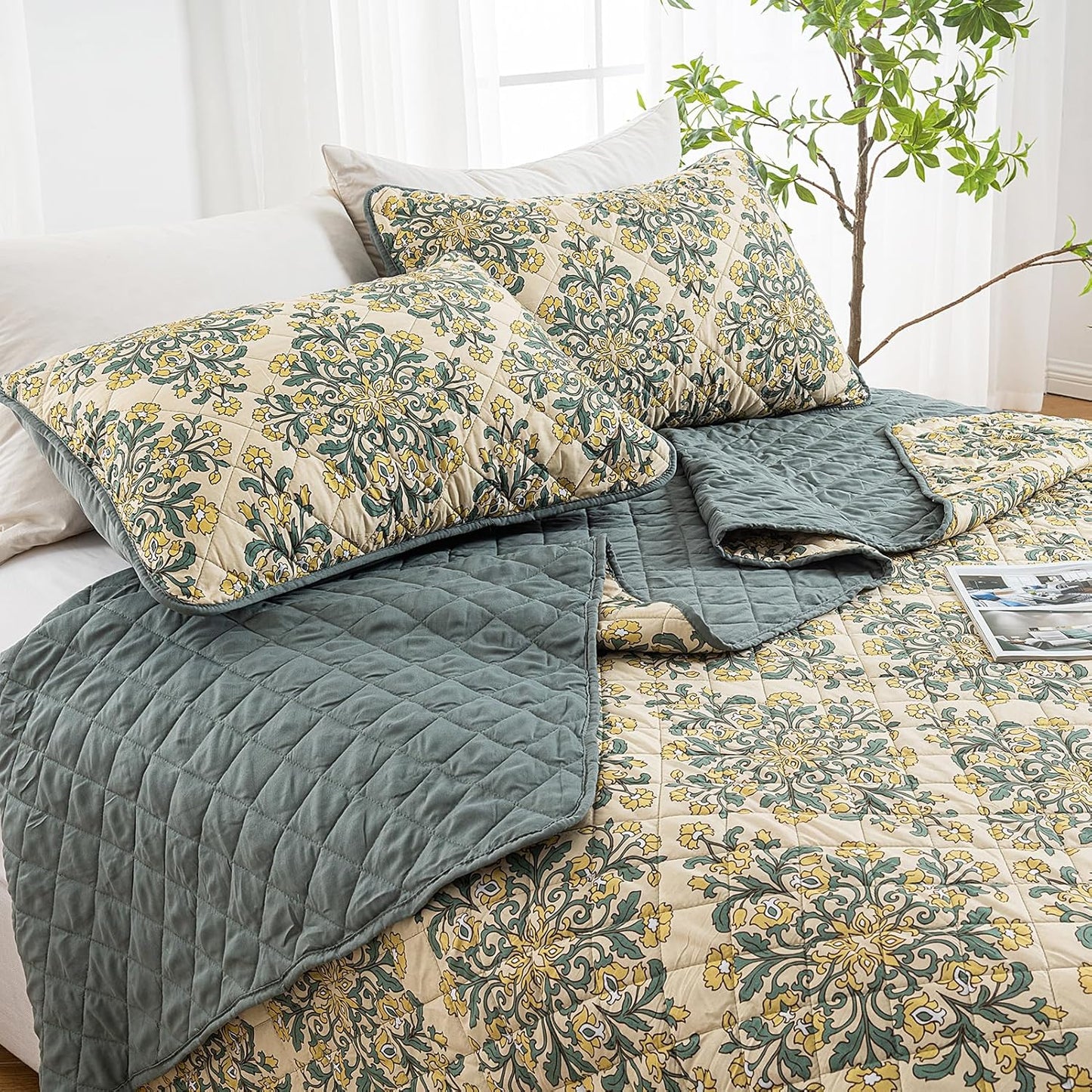 HollyHOME 3 Pieces King Size Quilt Sets with Teal and Gray Leaves Design Bedspread Bed Cover, Includes 1 Quilt, 2 Pillow Shams (King, 102"x96")