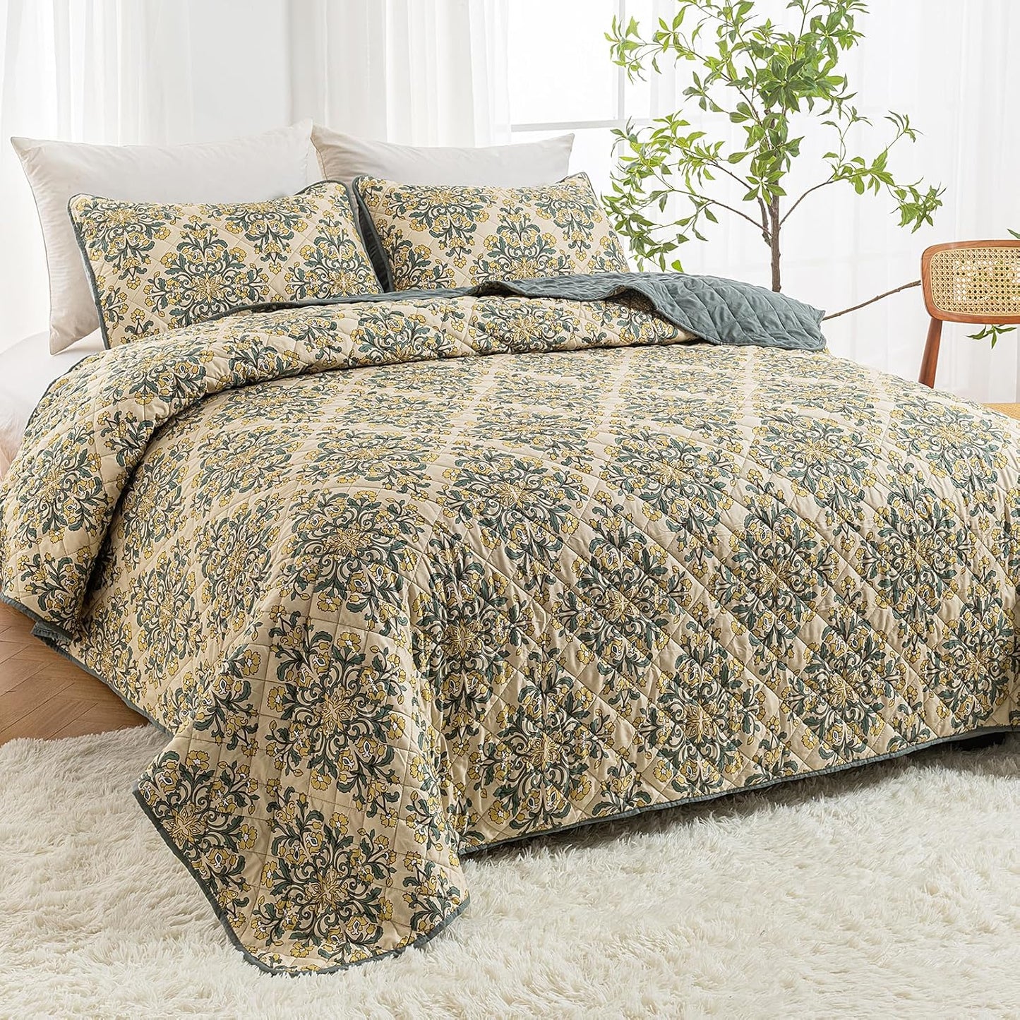 HollyHOME 3 Pieces King Size Quilt Sets with Teal and Gray Leaves Design Bedspread Bed Cover, Includes 1 Quilt, 2 Pillow Shams (King, 102"x96")