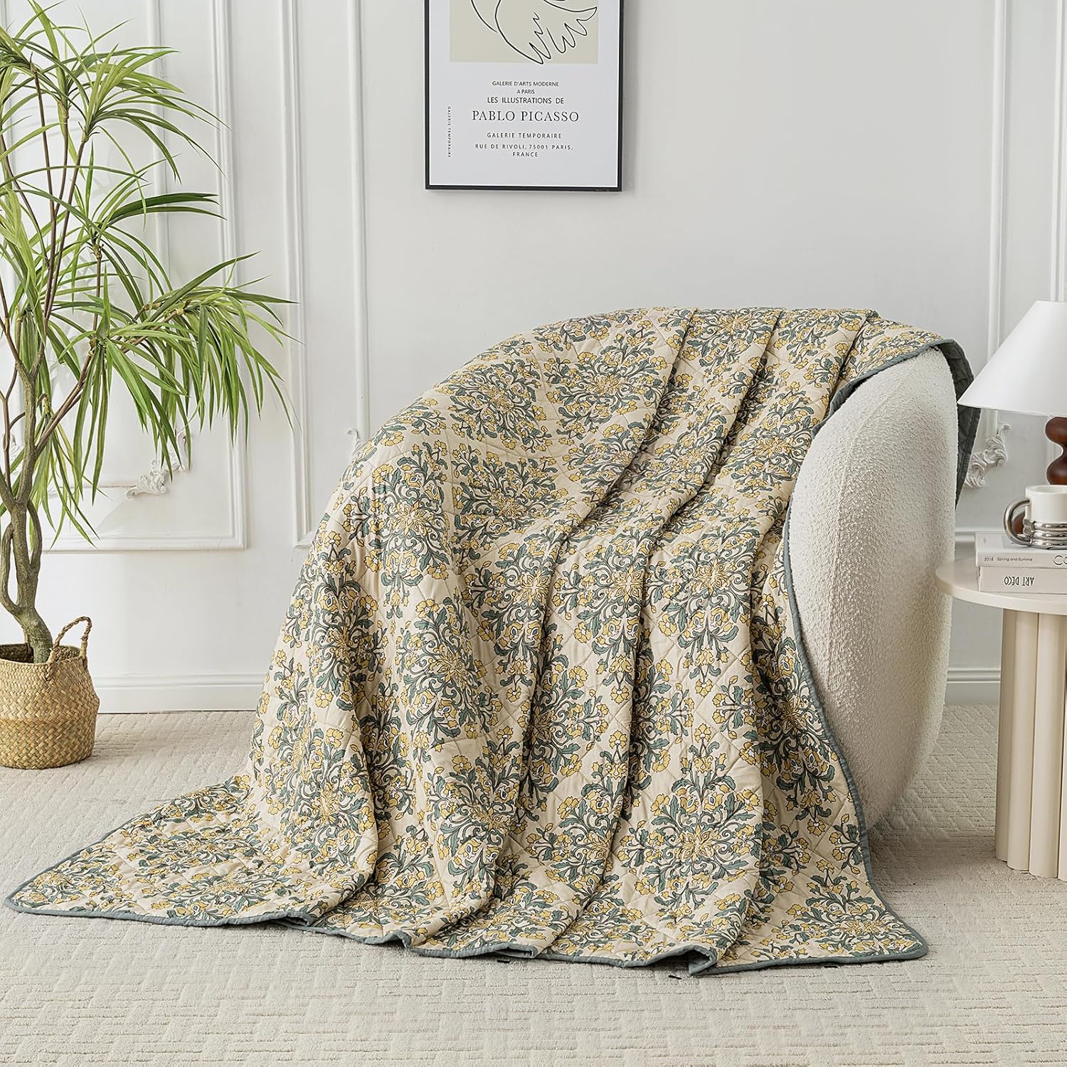 HollyHOME Yellow Flowers 3 Pieces King Size Quilt Sets with Yellow Floral on Brown Design Bedspread Bed Cover, Includes 1 Quilt, 2 Pillow Shams (King, 102"x96")